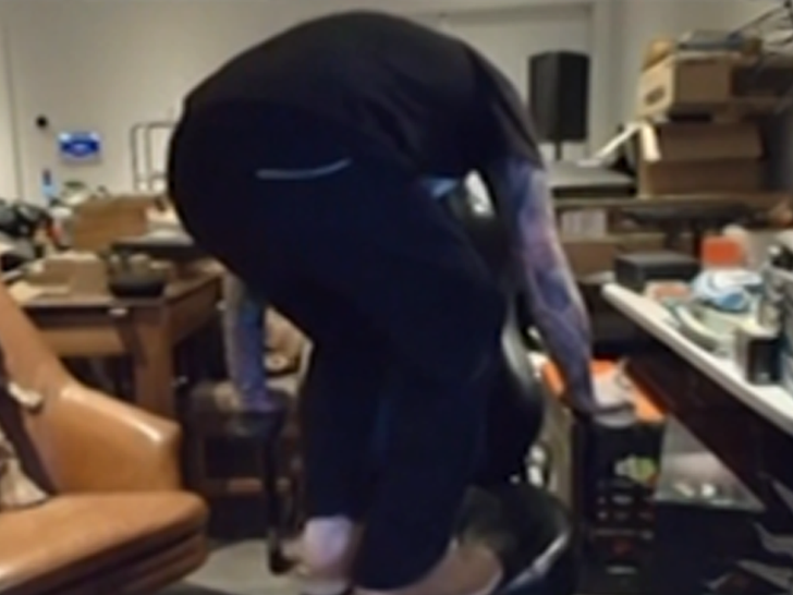 123025 post malone sub1