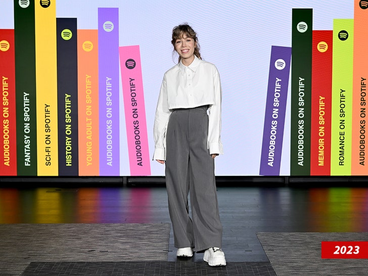 jeannette mccurdy sub getty swipe 2