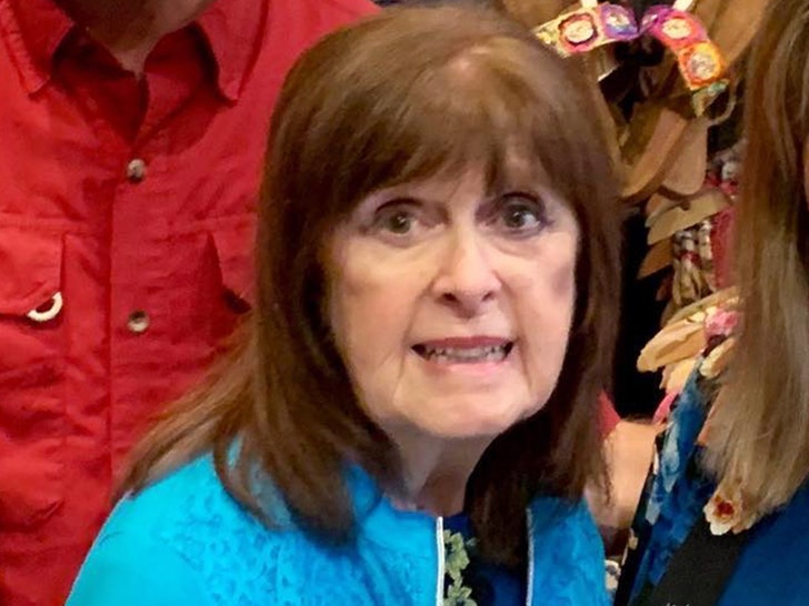 Kids and Counting' Matriarch Mary Duggar Dead at :: 0610-mary-duggar-facebook-3