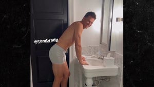 Gisele Films Tom Brady In His Undies, 'Hey New Underwear!'