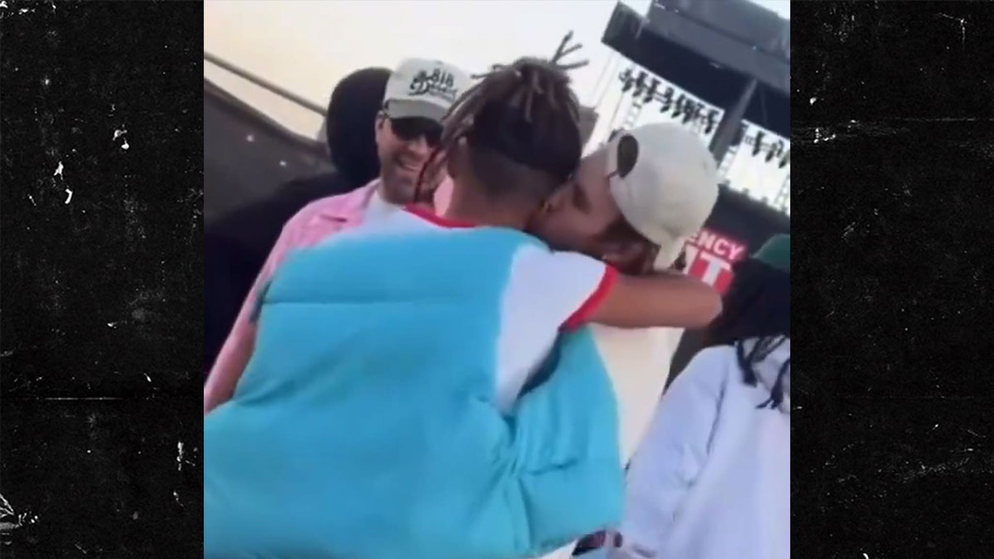 Justin Bieber and Jaden Smith hang out at Coachella and share a kiss