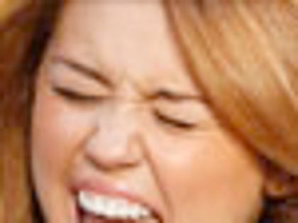 developing_stories_0516_0005_miley