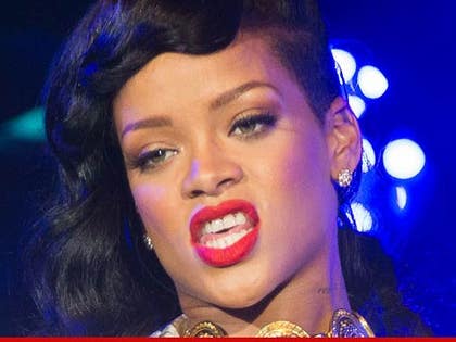 0121_rihanna_01