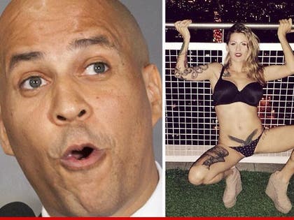 0926_main_cory_booker_stripper