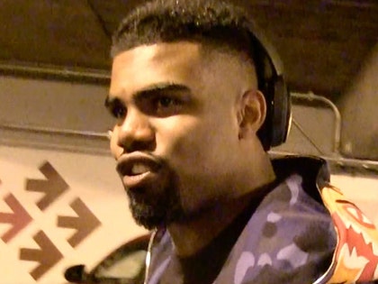 0722-ezekiel-elliott-tmz-7