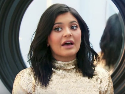 0112-kylie-jenner-e-01