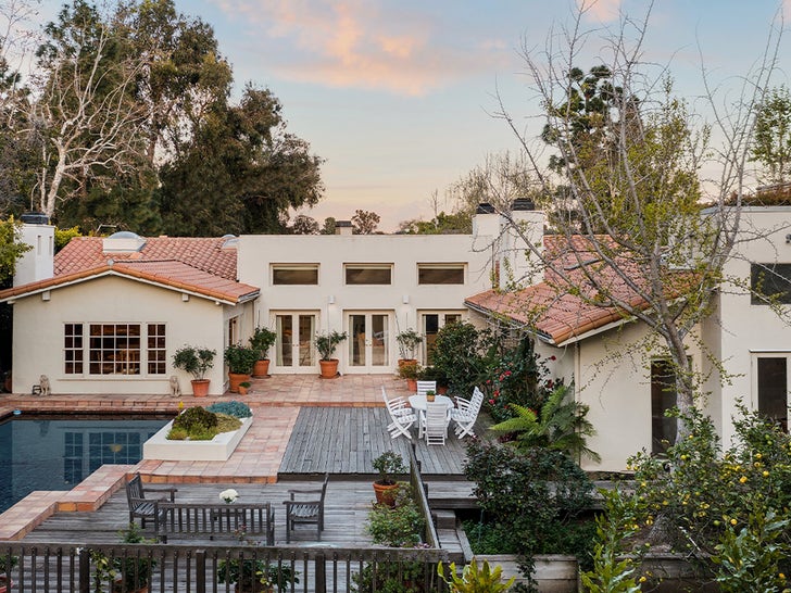 Angela Lansbury's Family Sells Late Actress' Home