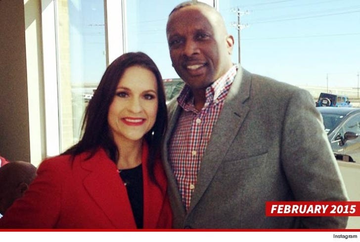 NFL Coach Jen Welter -- 'Took Vicious Hits In Men's :: 0728-subasset-tim-brown-jen-tmz-instagram-3