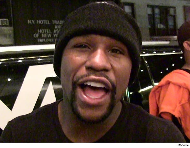 Floyd Mayweather I Don't Believe Conor Got KO'd In Sparring :: 0718-floyd-mayweather-tmz-4