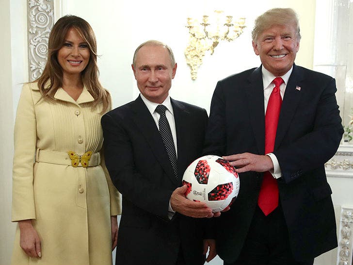 Trump's Secret Service Better Check Putin's Soccer Ball for Bugs :: 0717-melania-donald-trump-putin-ball-getty02-3