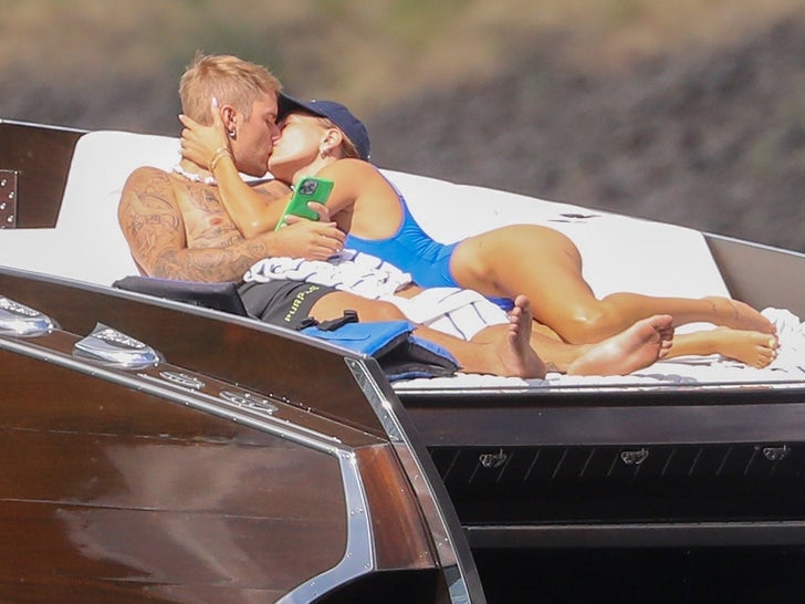 Justin Bieber and Hailey Bieber Loved Up on a Boat
