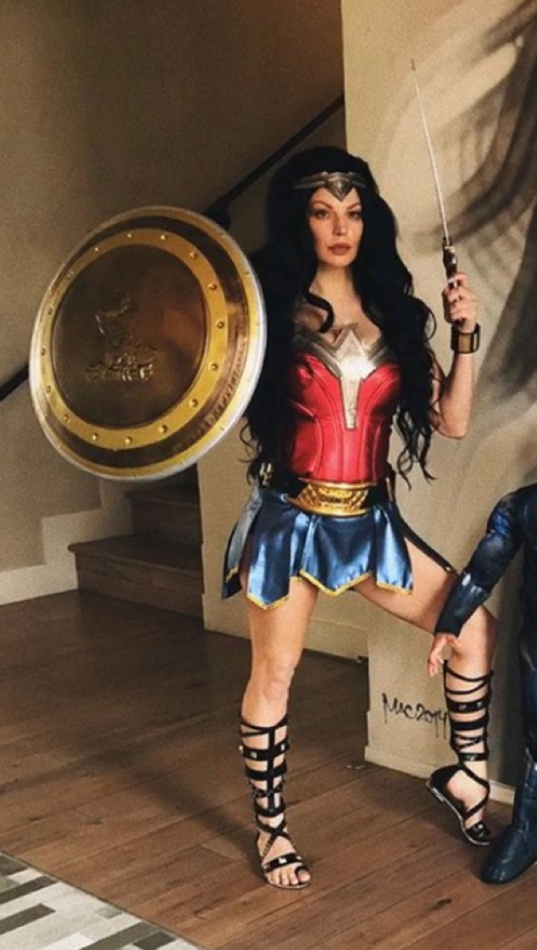 Stars in Cosplay -- Geek Out!, image size:1074x1899