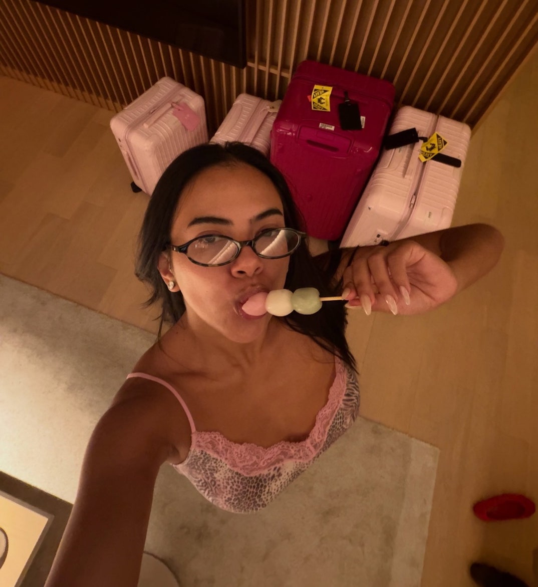 Adelaine Morin Japan 13