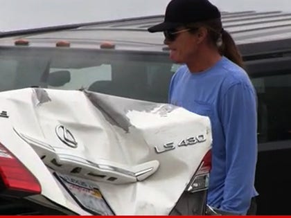 0211_bruce_jenner_at_scene_SPLASH