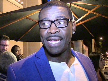 0722-micahel-irvin-tmz-02