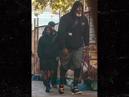 0724-kendrick-lamar-mega-01