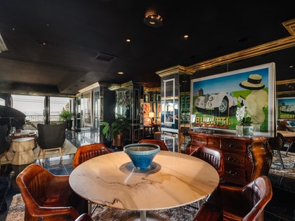 John Corbett Lists WEHO Condo photos 8