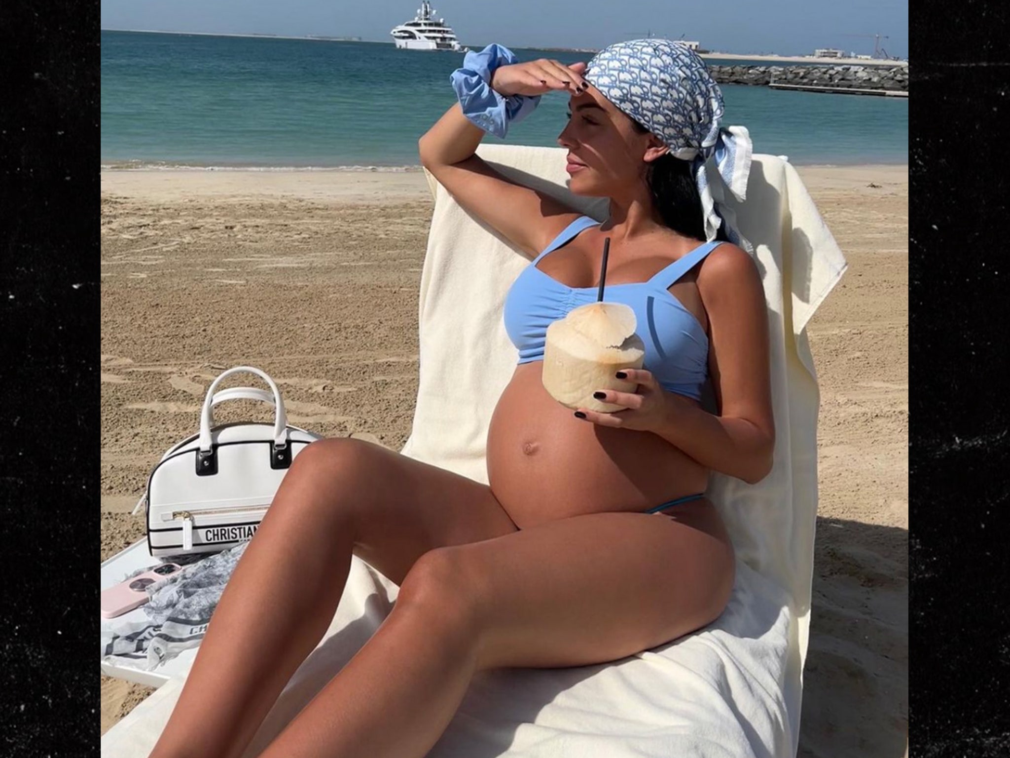 Cristiano Ronaldos GF Georgina Rodriguez Shows Off Baby Bump In Bikini