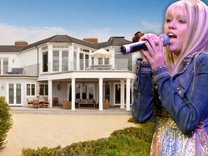 0325-Hannah-Montana-Beach-House-Airbnb-PRIMARY