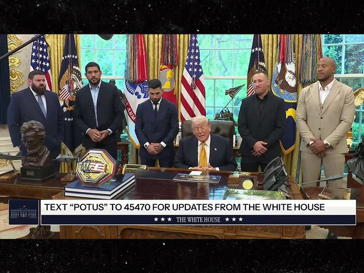 ufc fighters w trump in oval office 1