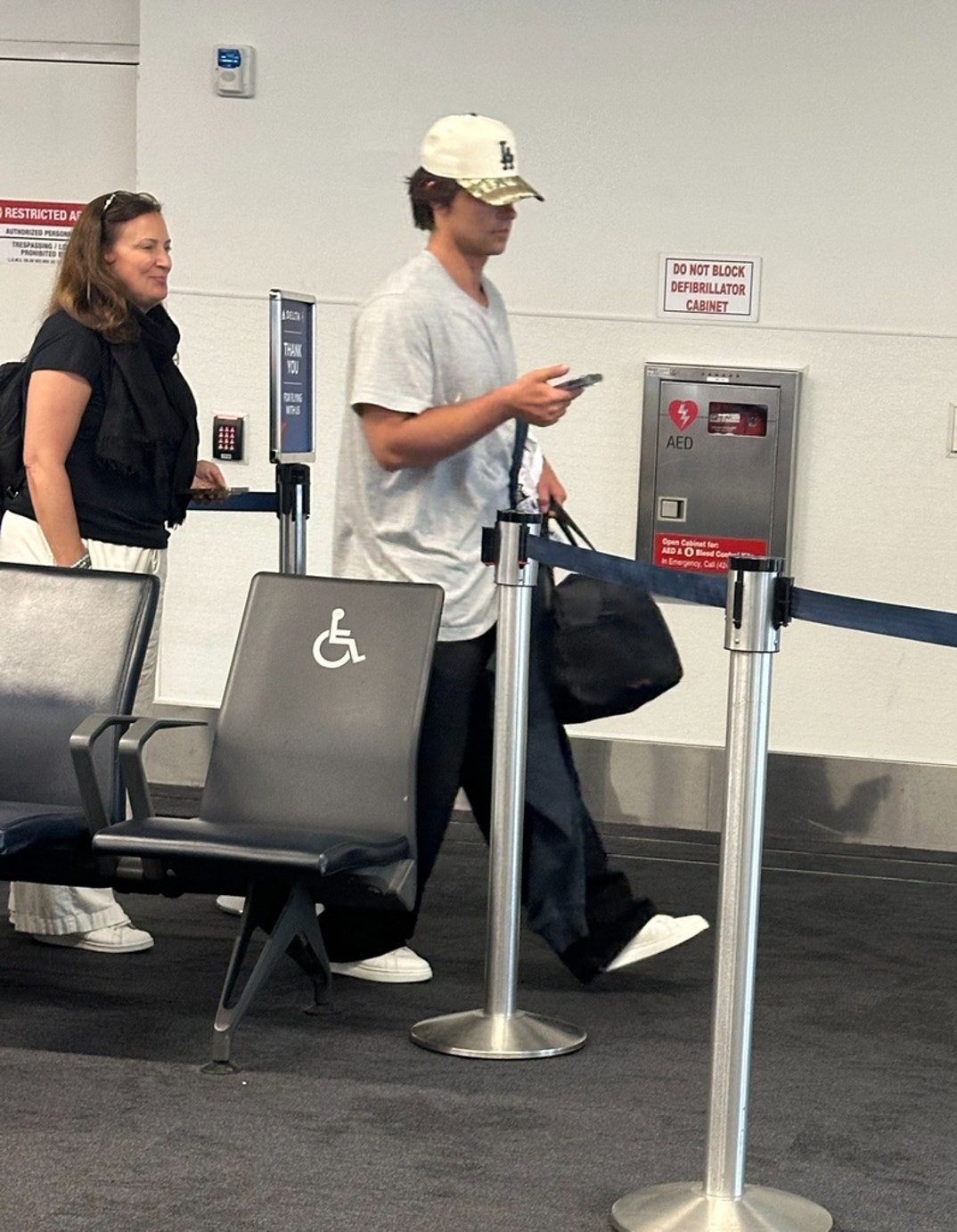 Britney Spears Sean Preston Federline Airport To Zurich 0