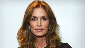 Cindy Crawford Says She Had Survivor’s Guilt After Brother’s Death