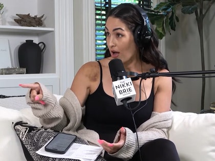 052225_nikki_bella_kal