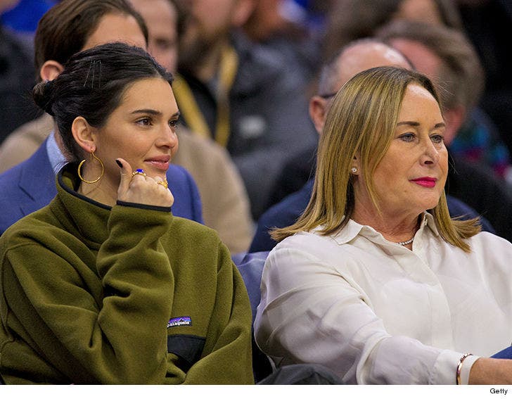Kendall Jenner Sits with Ben Simmons' Mom at 76ers Game