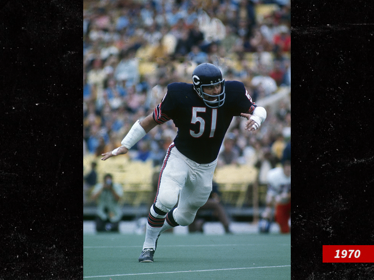 Dick Butkus, ferocious Chicago Bears linebacker and Hall of Famer, dies at  80