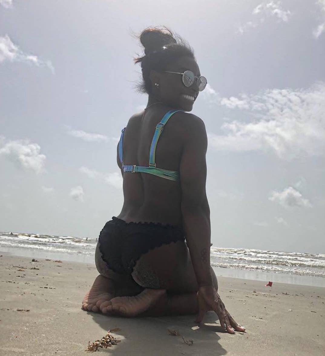 0313 Simone Biles Hot Shots 0