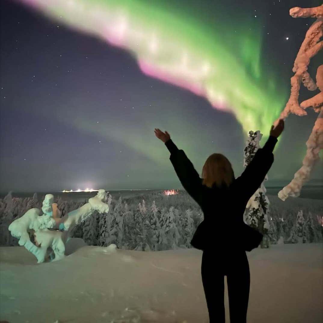 Sydney Sweeney Jeans Winter Vacay 2