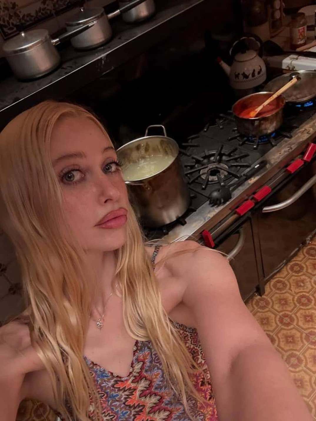 Euphoria Behind The Scenes 1