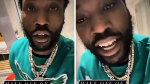 Meek Mill Disses 49ers Fans With 'Hit 'Em Up' Freestyle After Eagles Win