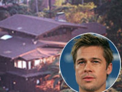 E! cres allegedly trespasses at Brad's house