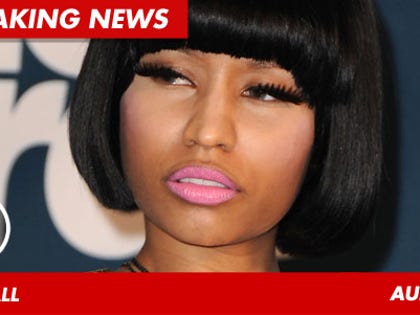 0804_nicki_minaj_911_BN