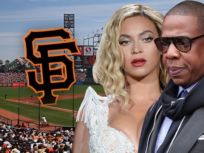 0808-giants-beyonce-jayz-getty-02