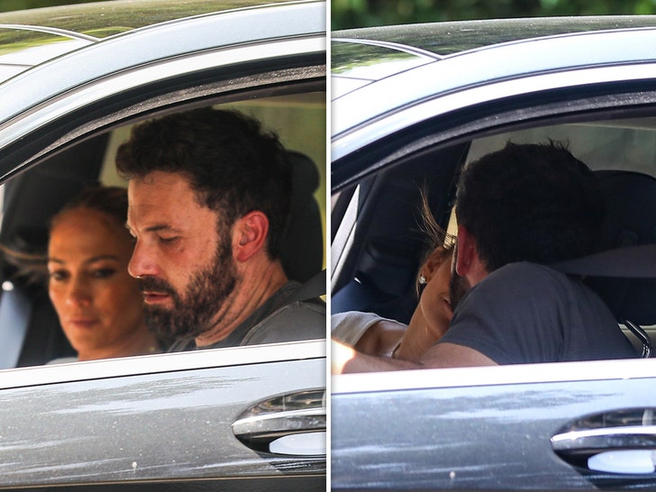 Ben Affleck Goes Mansion Shopping With Jennifer Lopez 65 Million Home In Running