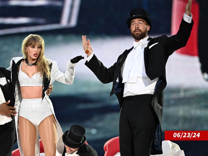 Taylor Swift and Travis Kelce