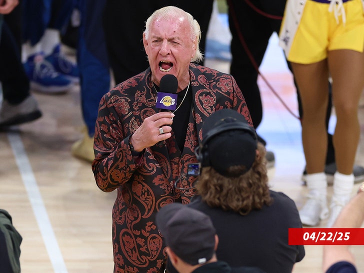 ric-flair-sub-getty-3