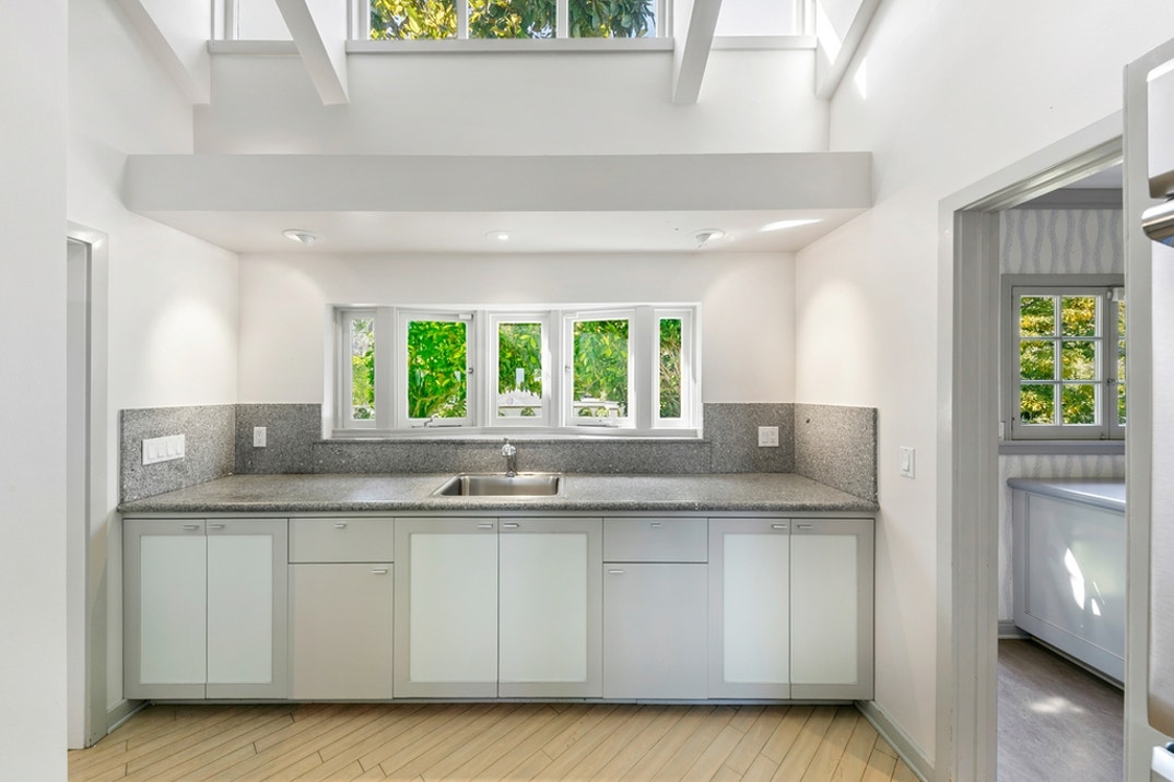 Richard Simmons Home Sale 22