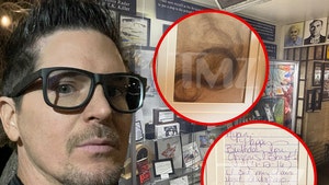 Zak-Bagans-2