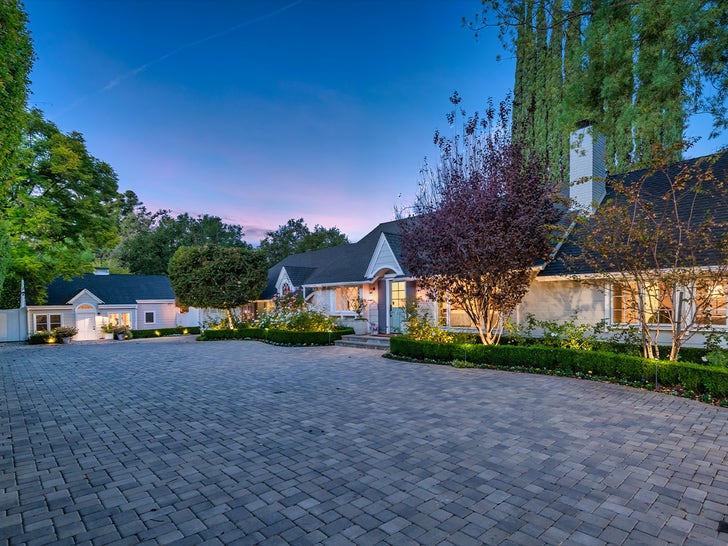Pam Anderson and Tommy Lee's Sons Buy New Home in Encino for $4 Million.jpg