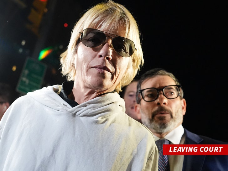 selma blair leaving court AP 2