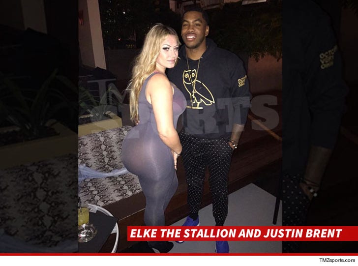 Booty Model Porn - Notre Dame WR Justin Brent -- DATING BOOTY MODEL ... After Fling with Porn  Star