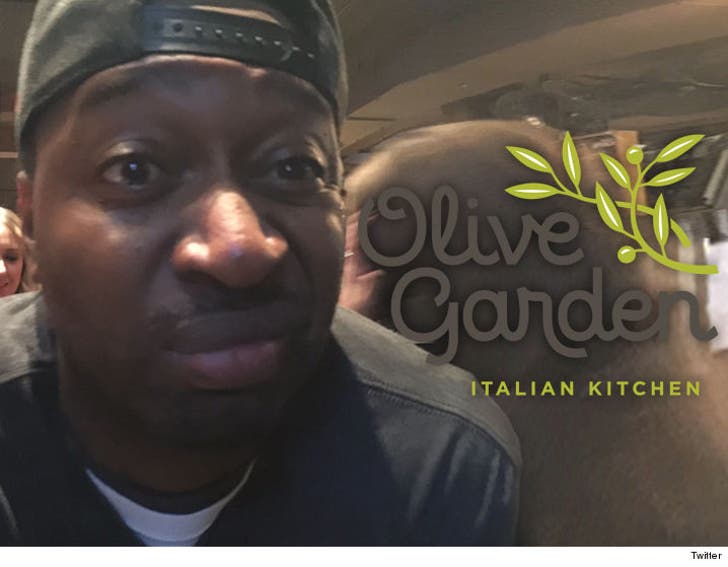 Olive Garden Employees Suspended After Serving Comedian Ricky Smith