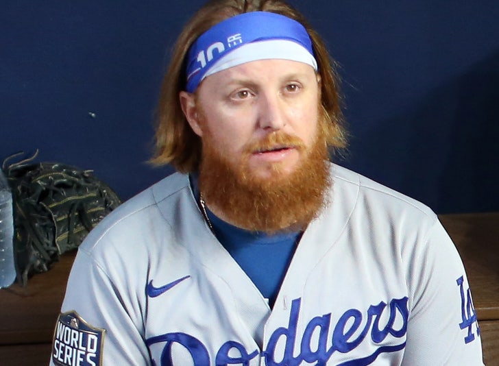 Red beard returns: Justin Turner glad to be back with Dodgers