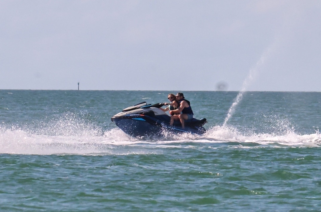 Scooter Braun Sydney Sweeney 8