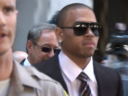 1101-chris-brown-court-tmz