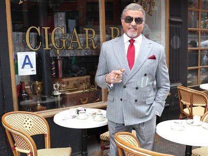 0416-sylvester-stallone-easter-egg-hunt-primary_720