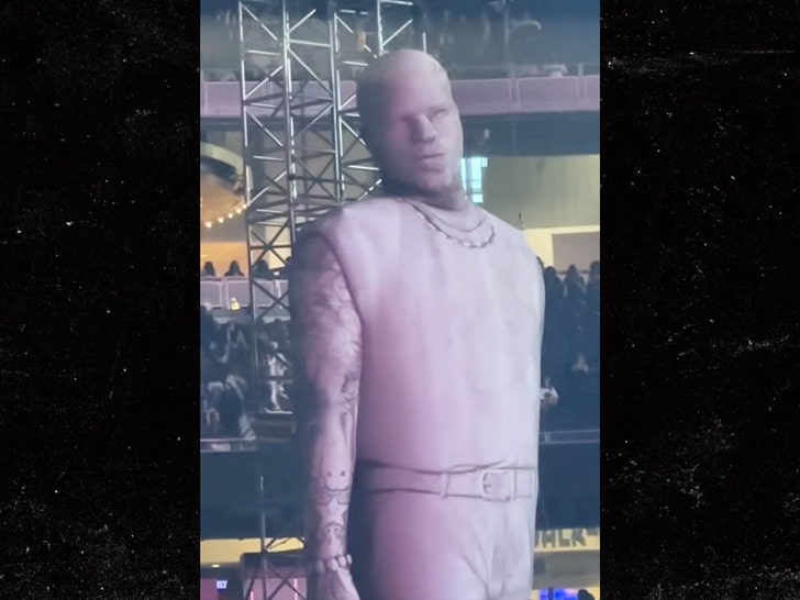 chris brown statue 2